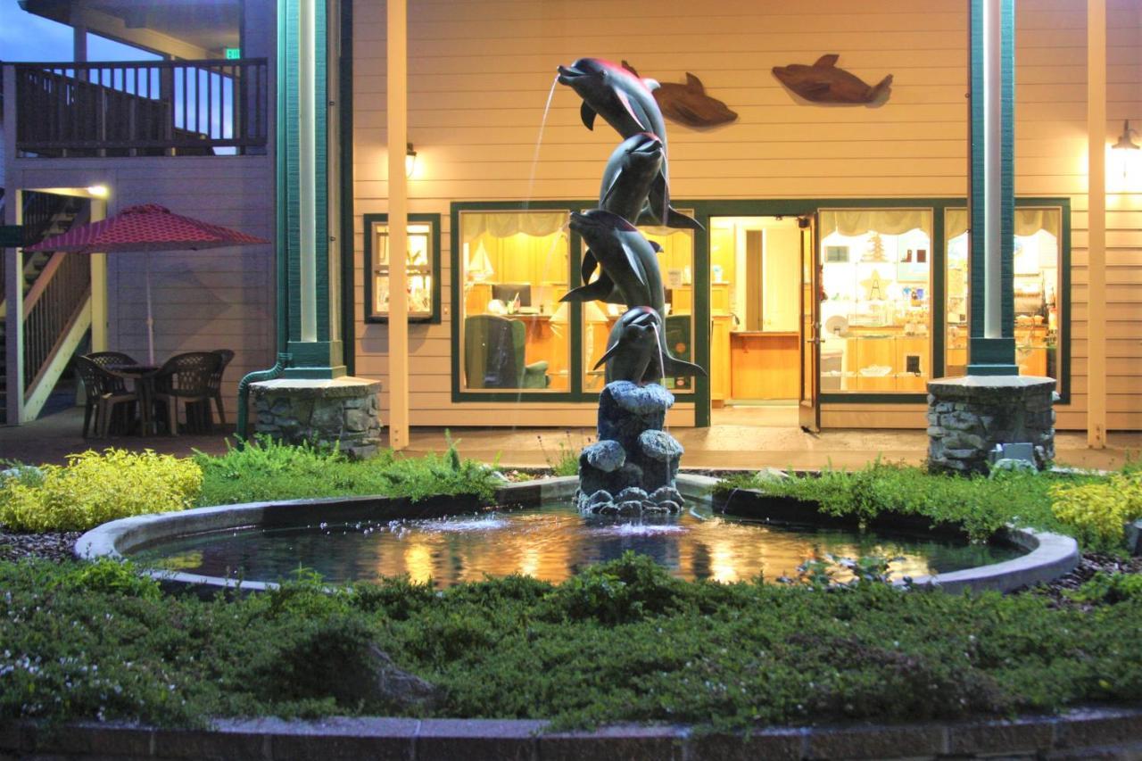 Emerald Dolphin Inn & Mini Golf Φορτ Μπραγκ Εξωτερικό φωτογραφία