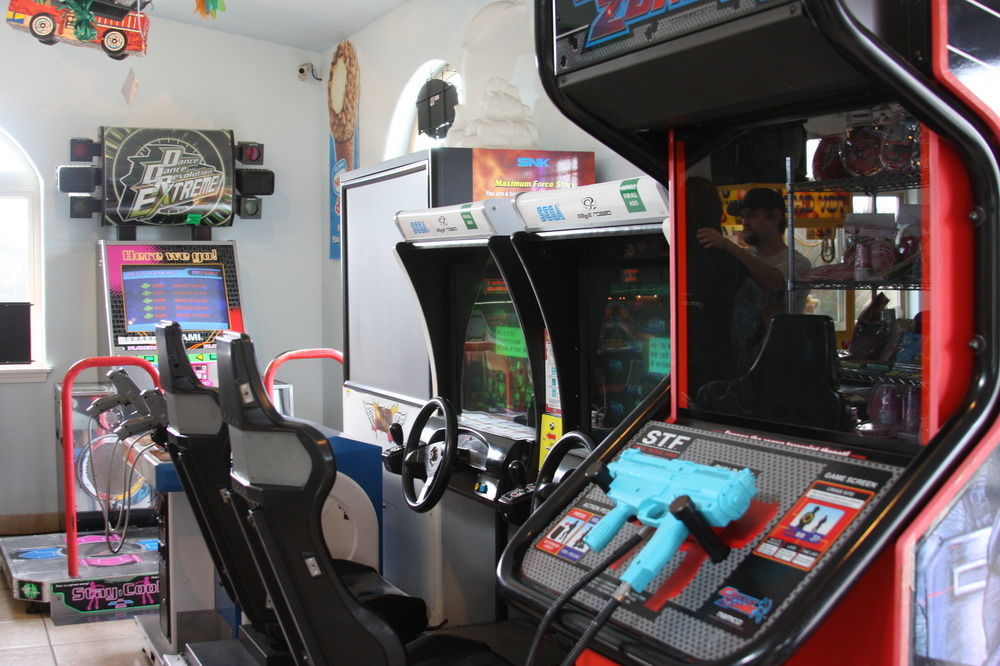 Emerald Dolphin Inn & Mini Golf Φορτ Μπραγκ Εξωτερικό φωτογραφία